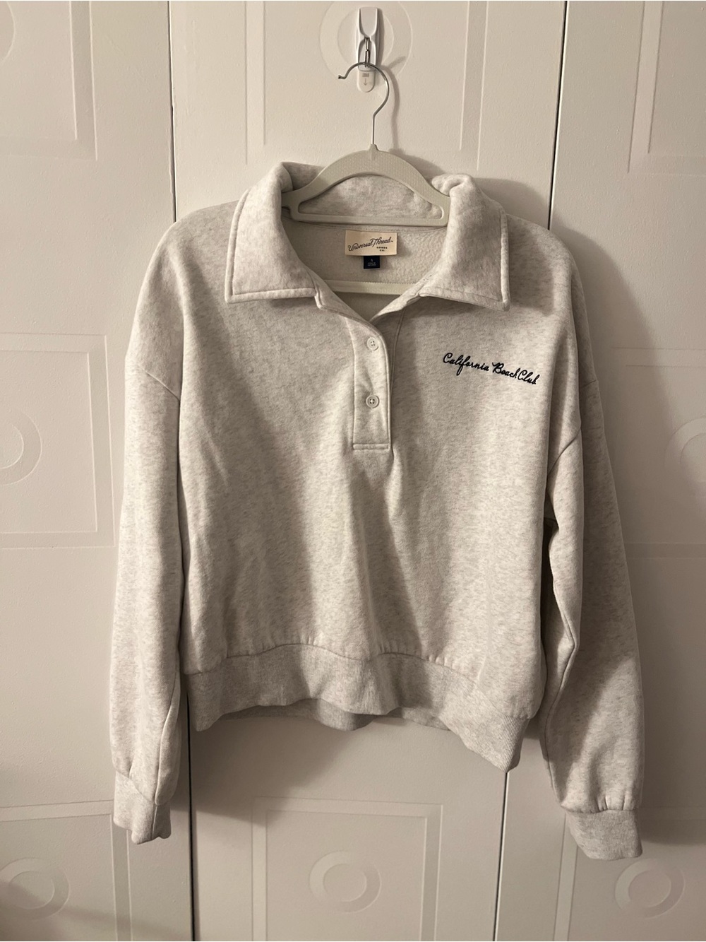 Universal Thread Light Heather Gray Polo Sweatshirt California Beach Club Size S